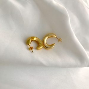 Luna-earrings-gold-700×700